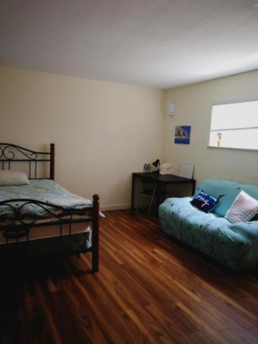 Cozy home-Catholic family